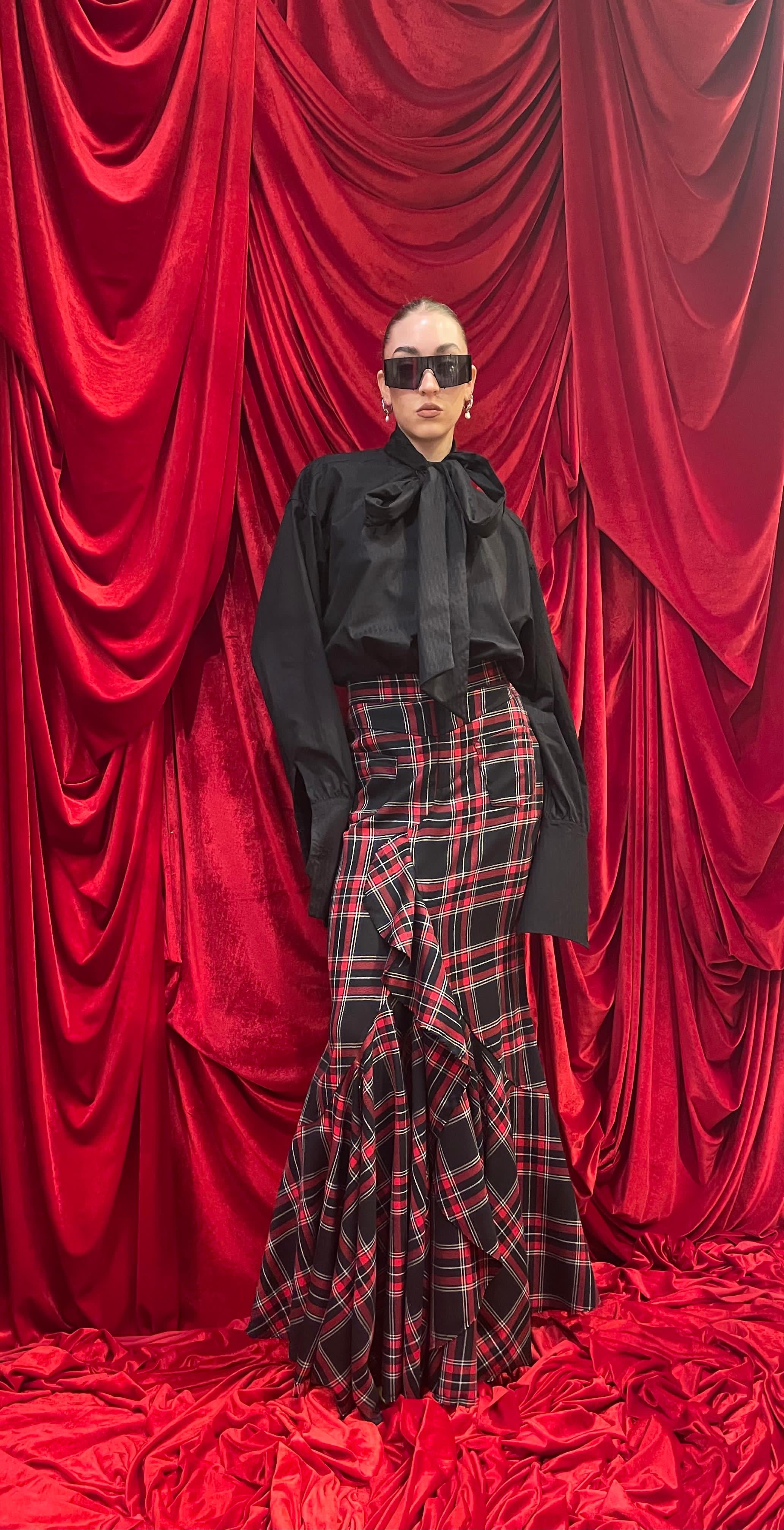 Gonna Madonna in Tartan rosso