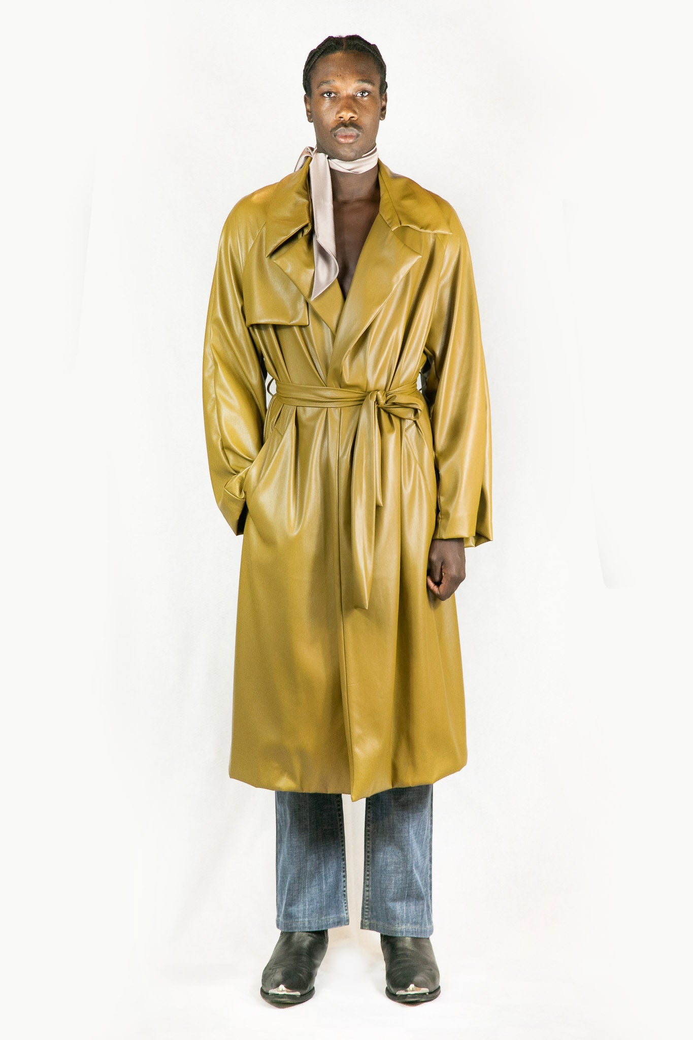 Trench coat di ecopelle dirty yellow